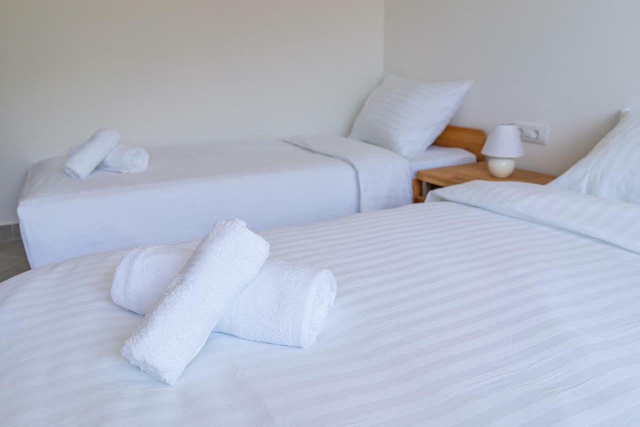 The Foxhouse Hotell Tolmin Exteriör bild