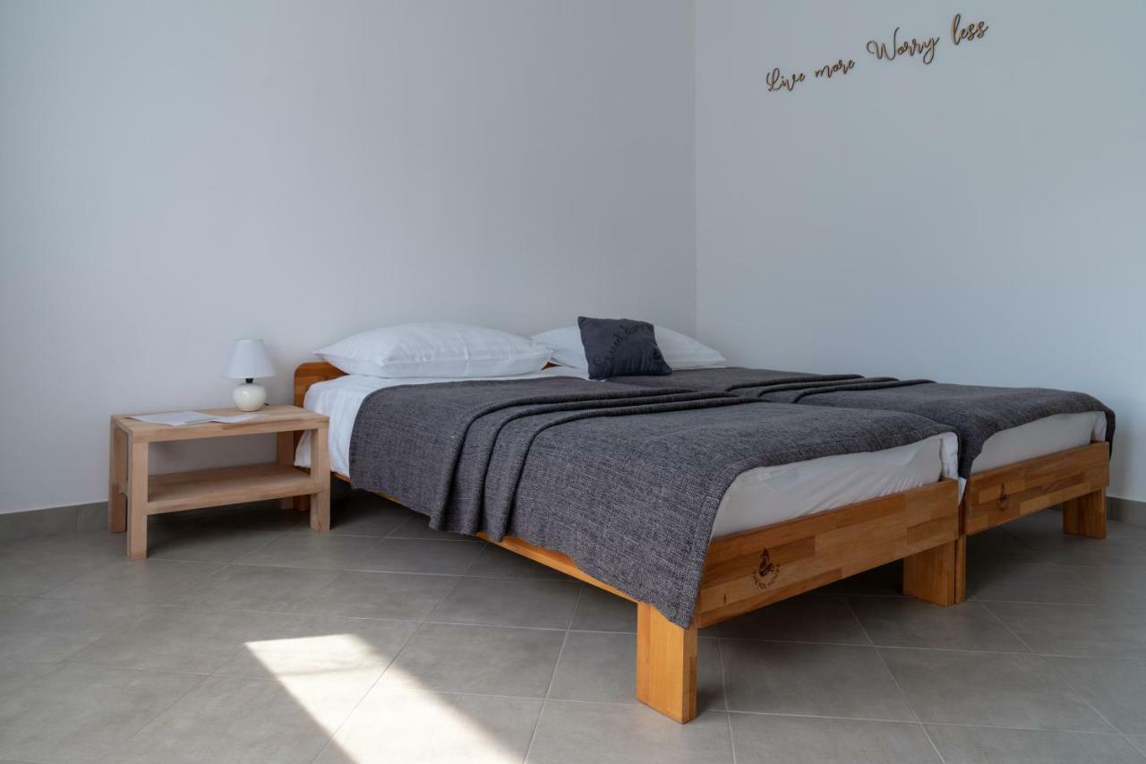 The Foxhouse Hotell Tolmin Exteriör bild
